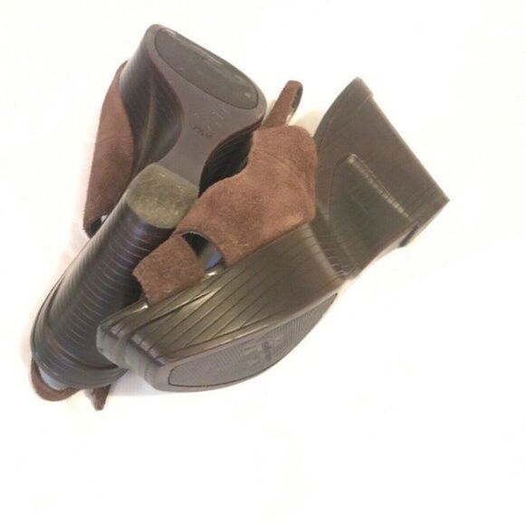 Marc Fisher Wedge Shoes Heels Sandals Brown Suede Y - Picture 2 of 8